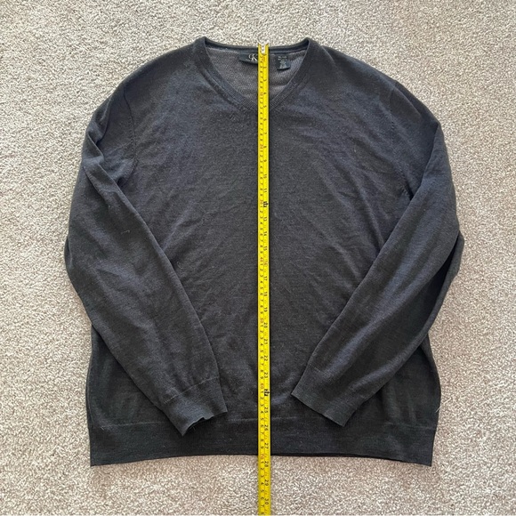 Calvin Klein Merino Wool Men's Charcoal V-Neck Sweater XL - Picture 4 of 6